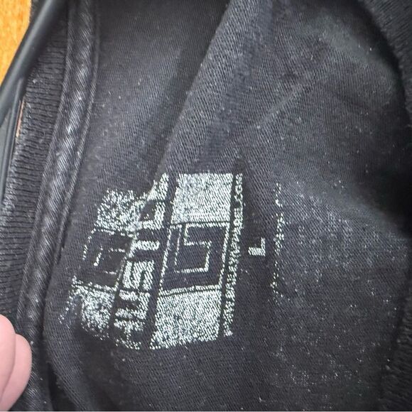 Hustle men’s size, large, short sleeve, crewneck, graphic T-shirt - Picture 3 of 4